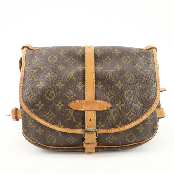 LOUIS VUITTON Monogram Saumur 30 Crossbody - Picture 2 of 12